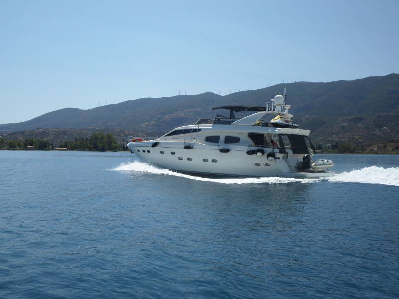 295 euros jusqu'au 30 novembre pour passer son permis bateau côtier, 275 si vous êtes 2 et 250 à partir de 3.